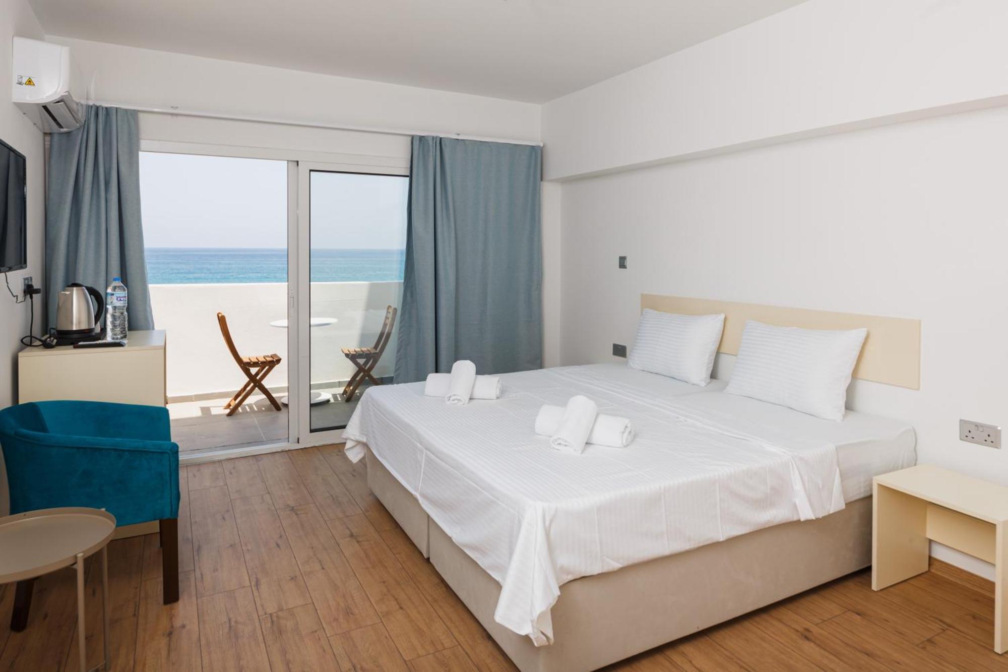 Отель Azure Bay Agia Varvara Экстерьер фото