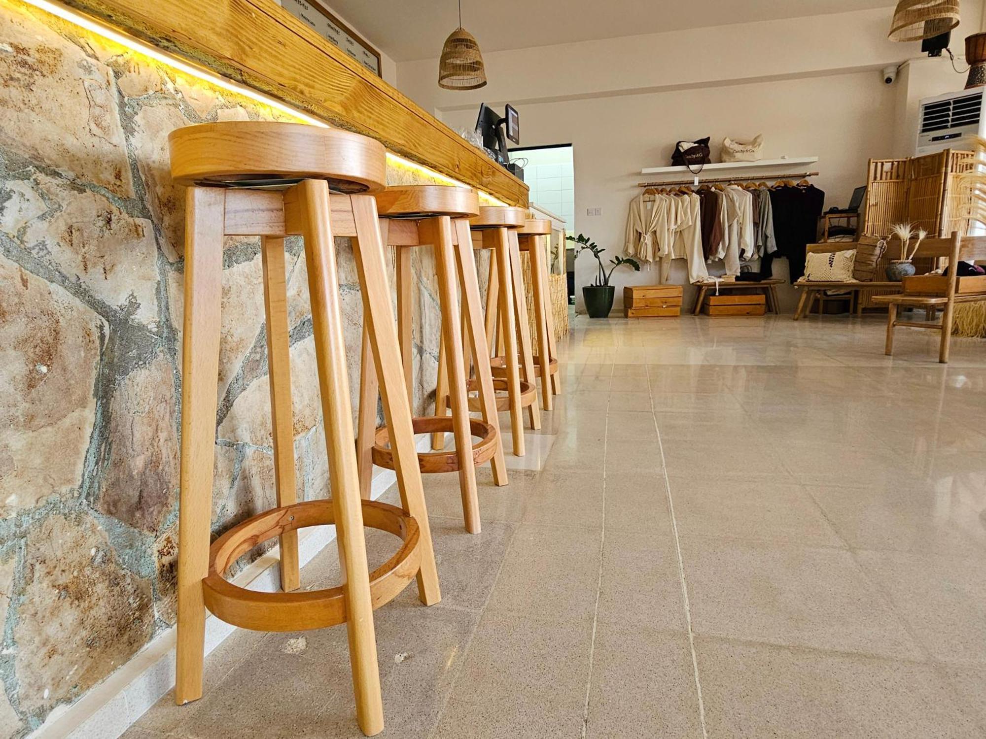 Отель Azure Bay Agia Varvara Экстерьер фото
